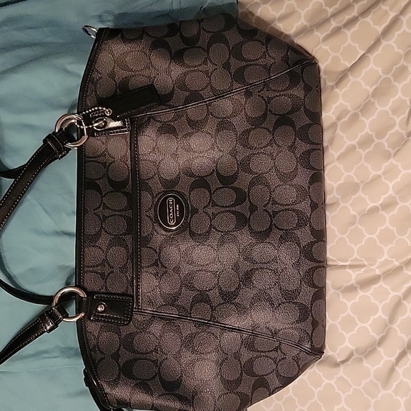 Coach black bag zipper top - Picture 3 of 5